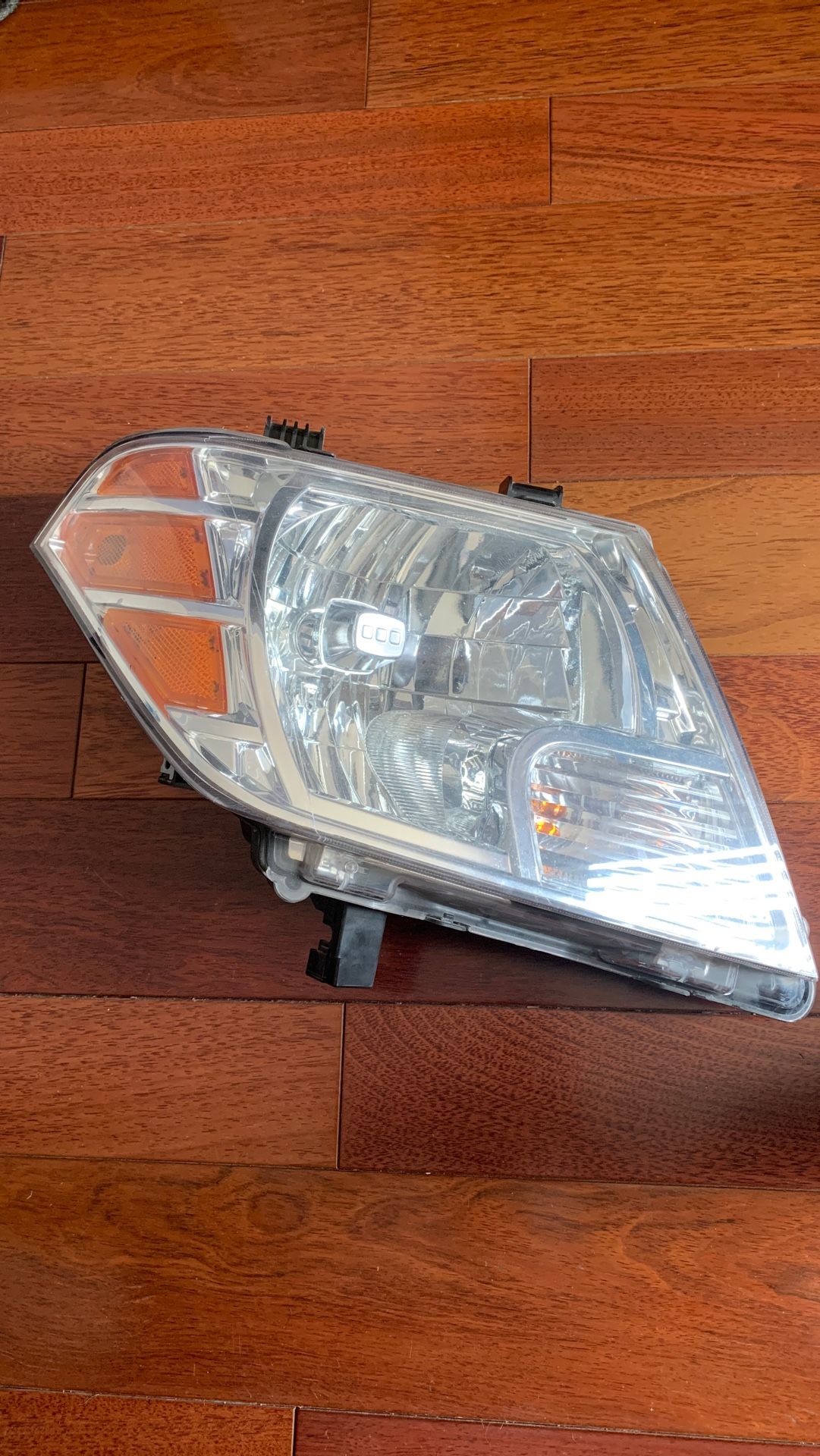 2009-2016 Nissan Frontier Headlight OEM Right Driver Halogen 949 626