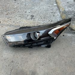 Kia Forte Headlight 