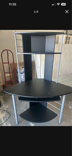 Computer desk