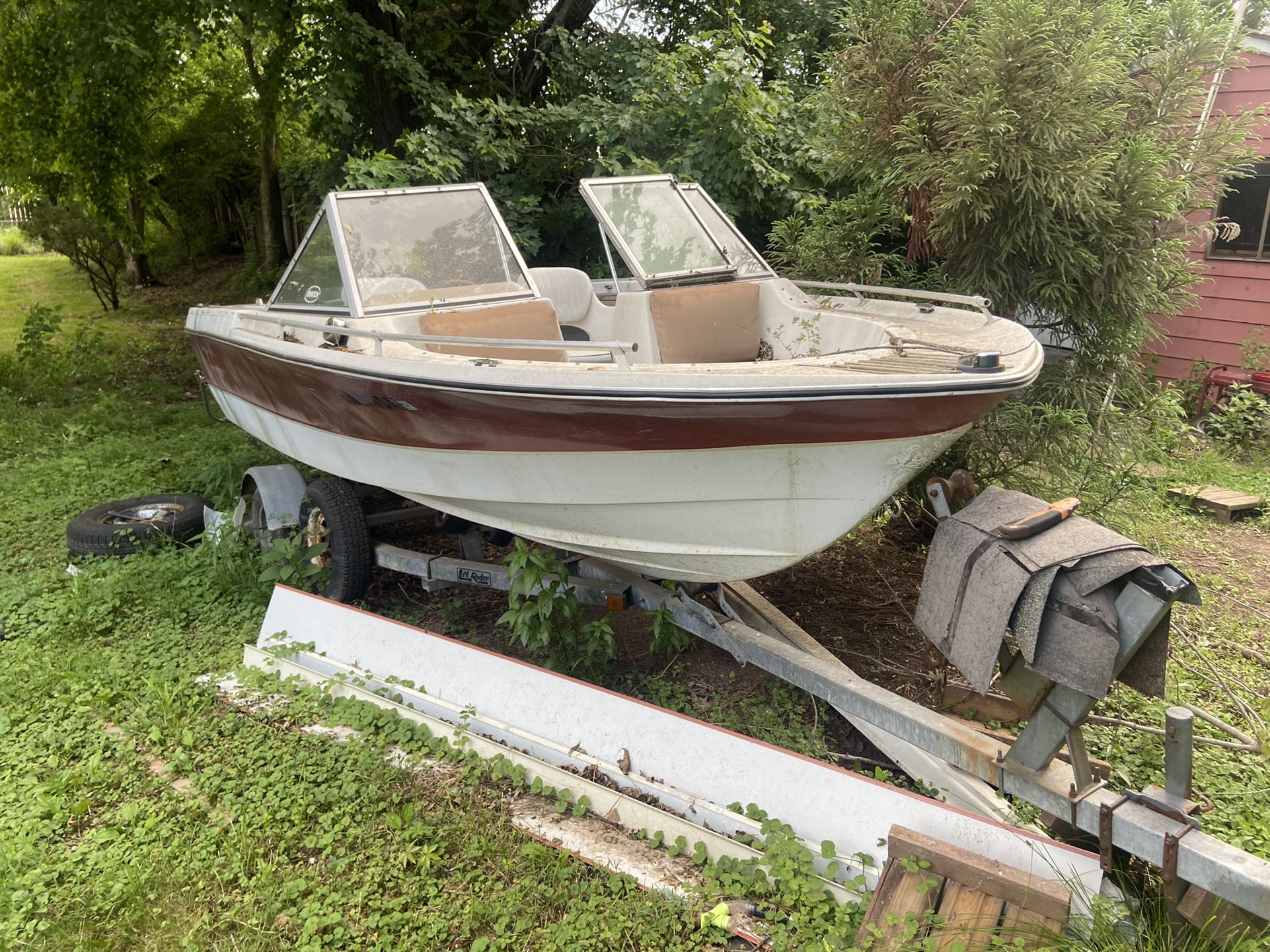Boat And Trailer 1984 Rinker 