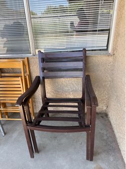 Vendo 3 sillas de patio nuevas