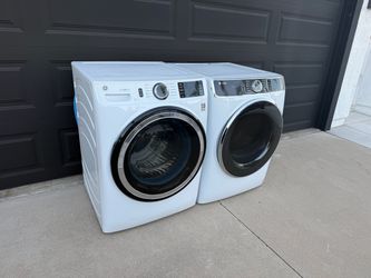 Washer and Gas Dryer