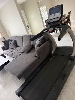 True Fitness CS550 commercial treadmill