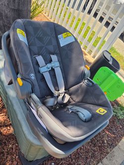 Carseat with Base