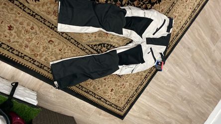 Brand new motorcycle biker pant with 4 pc protection armor just open box size 36/30 (OBO).