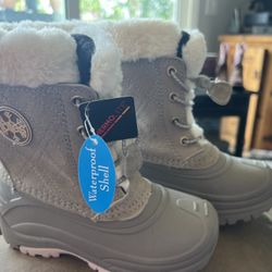 Girls Snow/Winter Boots - New