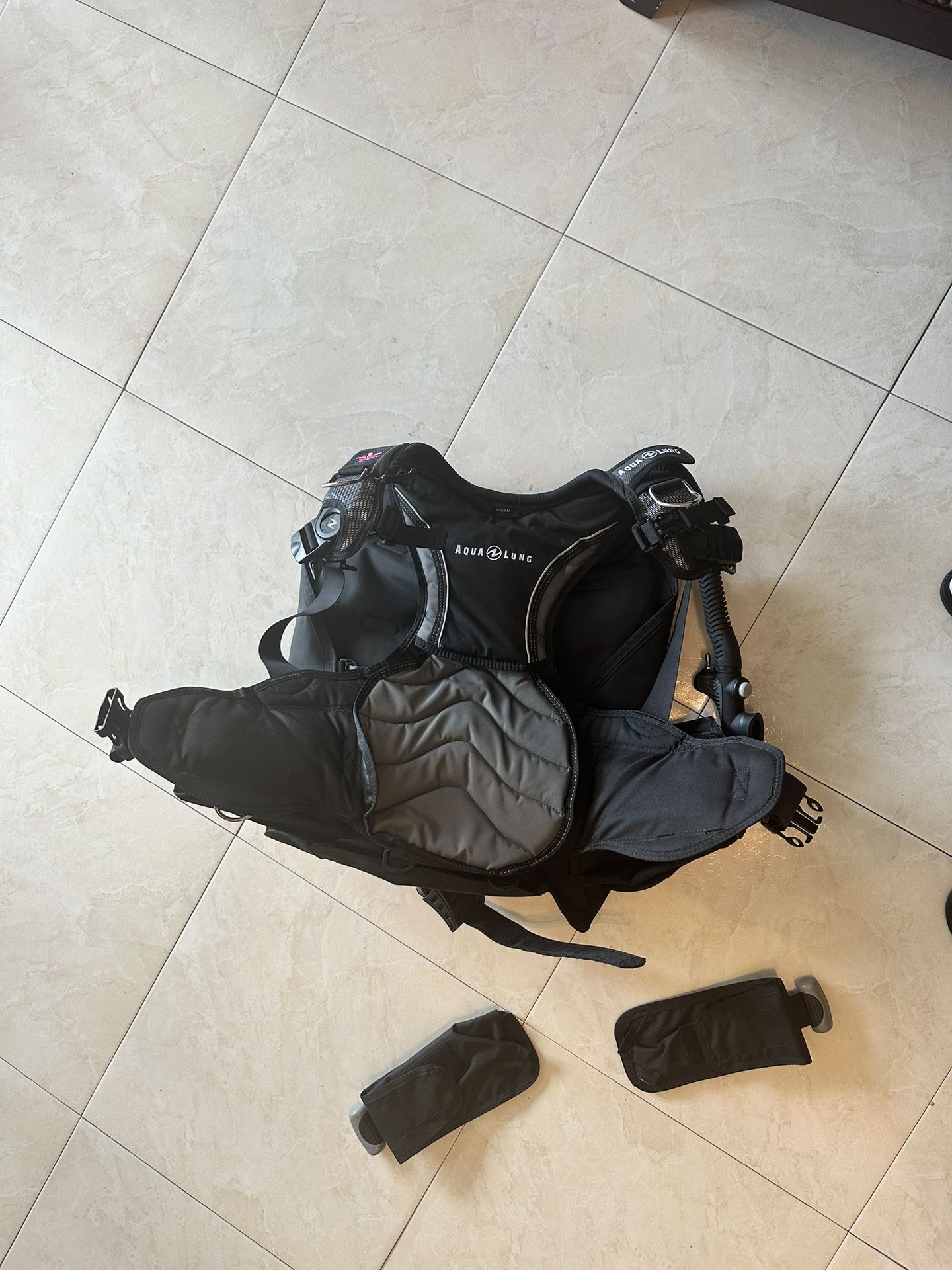 Scuba Gear BCD Regulator and Dive Computer