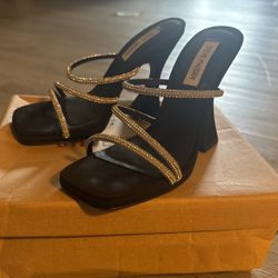 Steve Madden / Brand New Black 8.5 Medium Heels 