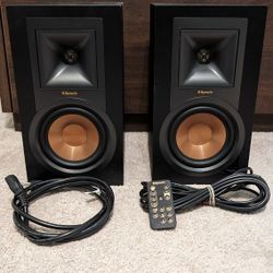 Klipsch R-15PM Powered Speakers 