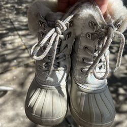 London fog snow boots