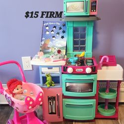 Kitchen W Stroller READ DESCRIPTION 