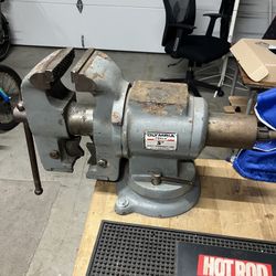 Heavy Duty Vise 
