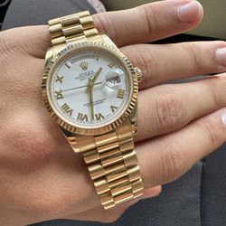 Rolex Daydate President 36mm Yellow Gold Román Dial Numbers