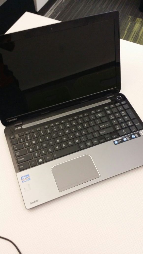 Toshiba Laptop: Satellite L55-A5284 15.6-Inch Laptop (1.8 GHz Intel Core i5-3337U Processor, 8GB DIMM, 750GB HDD, Windows 8) Mercury Silver