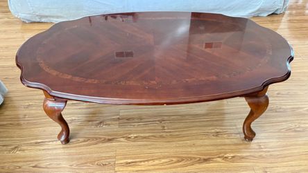 Pick up by 8/26- Coffee Table