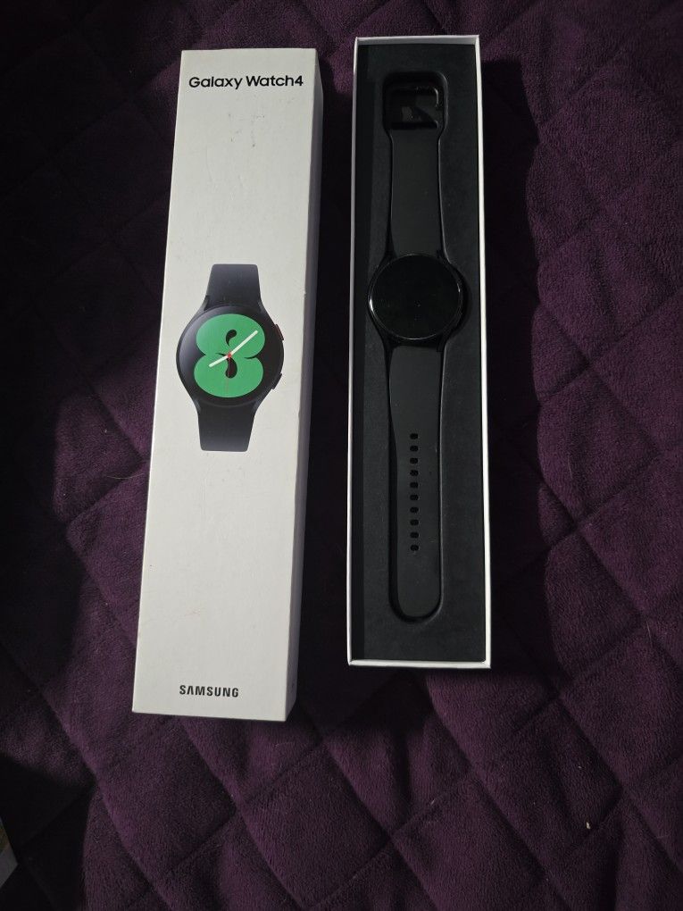 Samsung Galaxy Watch 4