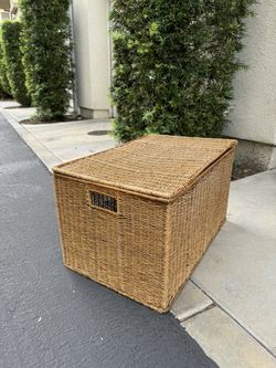  Woven Storage Basket with Lid
