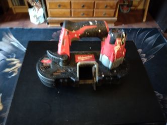 Milwaukee band saw cordless with bart
