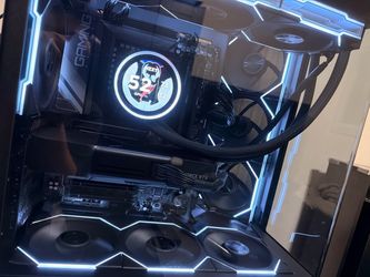 *RTX 5070 FOUNDERS EDITION*