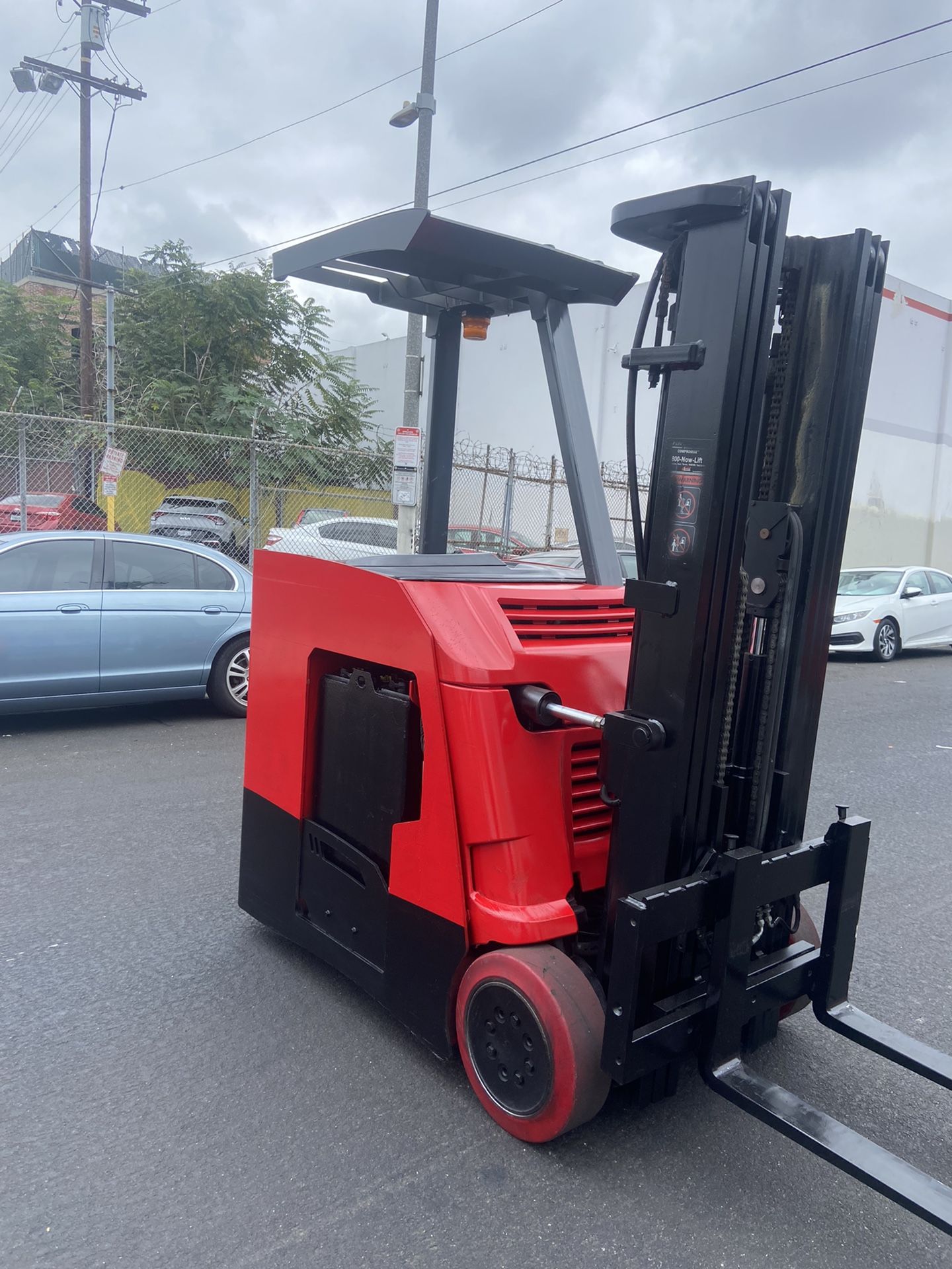 Raymond Radio Controlled Forklift Raymond Raymond Electric Reach