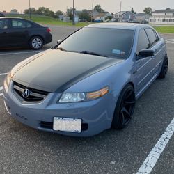 Clean-title Acura TL with fresh paint, Kansei wheels, coilovers, upgraded audio, and new brakes — built right and priced to move.