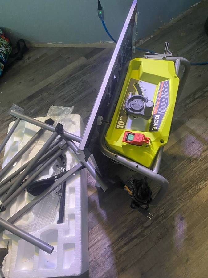 Ridgid 10in table saw
