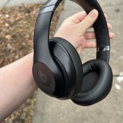 Beats Studio Pro Wireless Headphones 