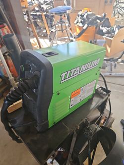 Titanium 125 Amp EasyFlux Welder