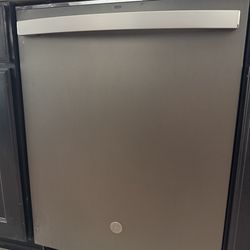 GE Profile Dishwasher ( working good)