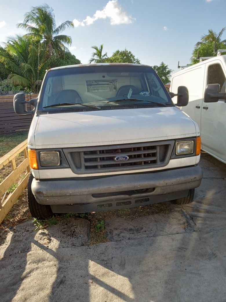 2006 Ford E-150