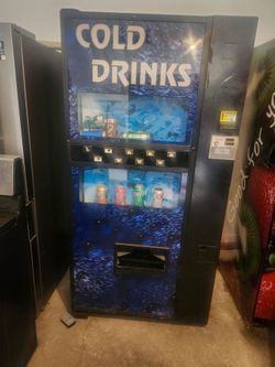 Vending machine/Dixie Narco 501E