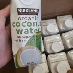 Kirkland organic coconut water (12 pack)