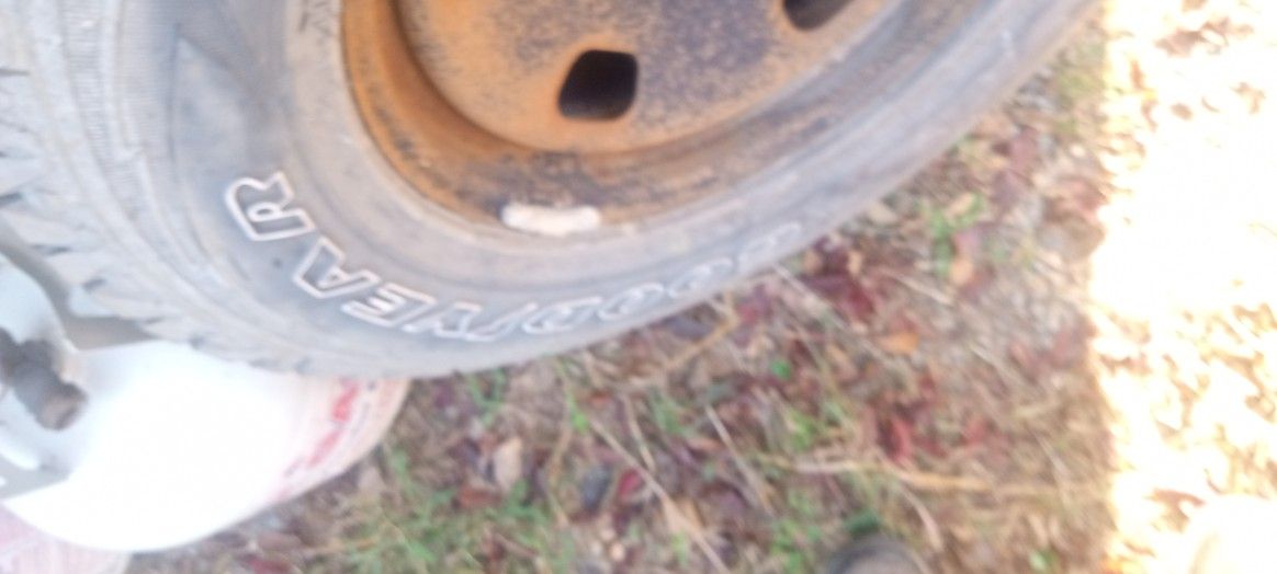 Dodge Round Tire And Rim New Tire