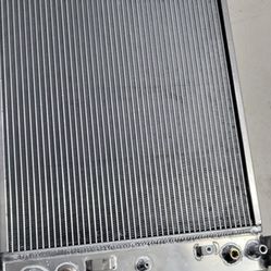 1999---2012 Chevy Silverado 1500, GMC Sierra Performance Aluminum Radiator 4.8 5.3 L