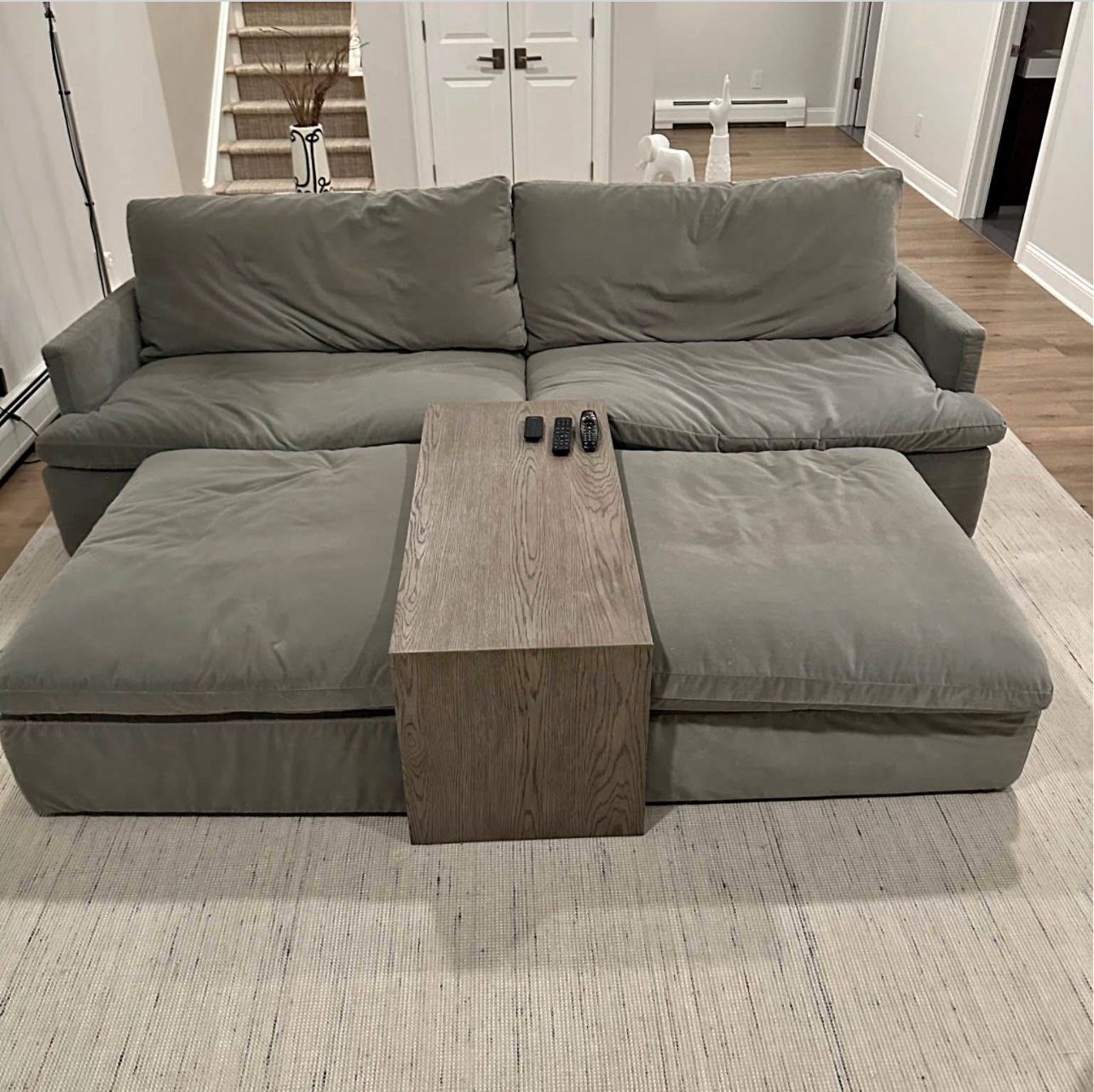 Restoration Hardware Cloud Luxe Couch  And Ottomans 