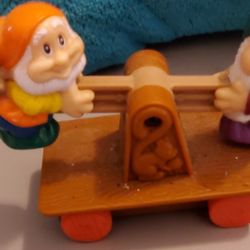 Disney Seven Dwarfs Mine Train Teeter Totter Rail Toy Happy Grumpy Snow White