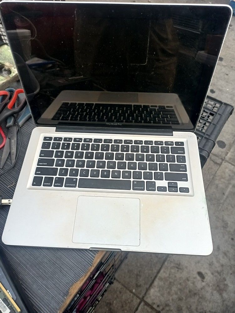 MacBook Pro A1278. 