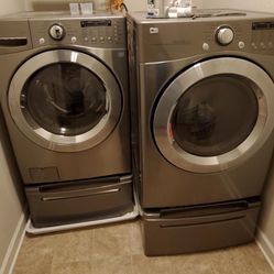 LG Washer And Dryer Without Pedestals 