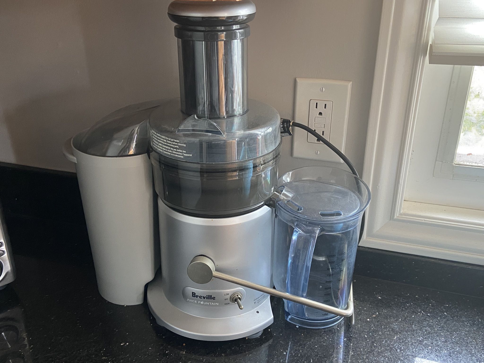 Breville J98XL Juice Fountain Plus, Centrifugal Juicer