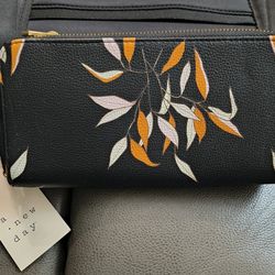 NEW! TARGET wallet