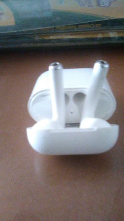 Apple AirPods