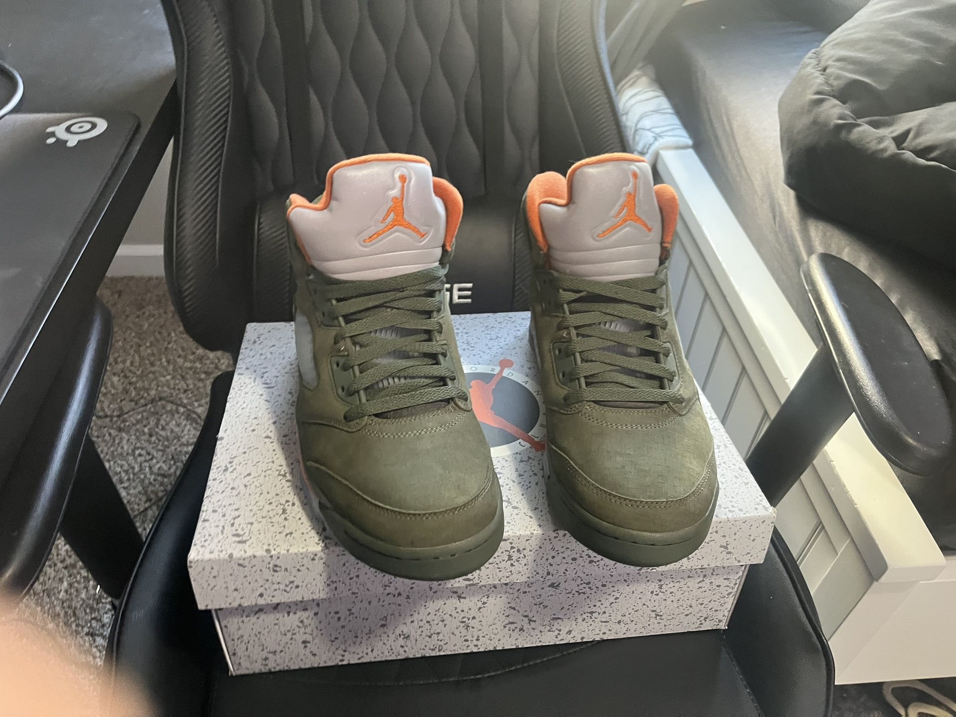 Jordan 5 Retro Olive Brand New!