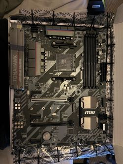 B350 Tomahawk motherboard