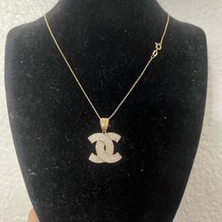 14K Solid Gold Chain and Pendant For Wedding 20 Inches Long 