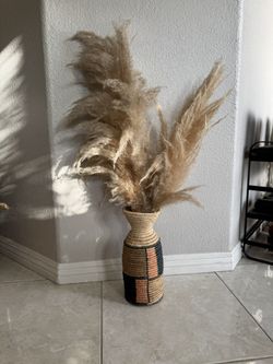 Woven Basket with Pampas Grass