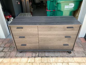 Fynn 6-Drawer Gray Oak Dresser $60