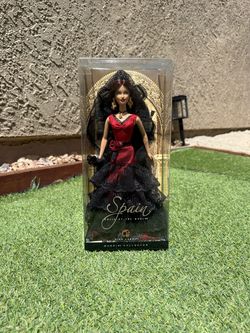 Barbies (Spain, Wedding Fantasy, Gen of Dreams) (92026 Near Police & Fire HQ)