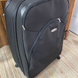 Samsonite LRG Spinner Suitcase 4 Wheels Check in Maleta size 31"H x 19"W x 12"D Luggage expands 2.5”
