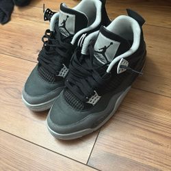 Jordan 4s Size 9