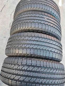 265 50 20 Goodyear tires Con 80% de Vida Las 4